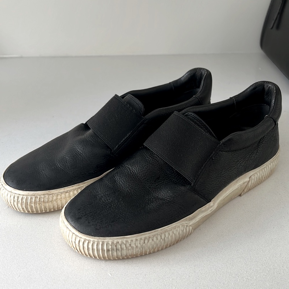 VINCE leather slide on Sneakers